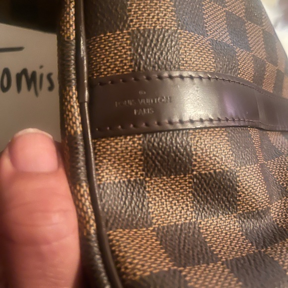 Authentic Damier Ebene Speedy B 35
Date:SD 0157
Includes Dust Bag & LV Box - Picture 11 of 16